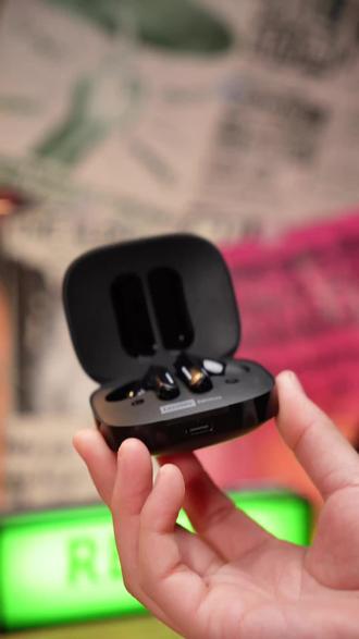 双模式电竞耳机这波我先冲了! #联想 #蓝牙耳机 #半入耳式耳机 #耳机 #电竞耳机