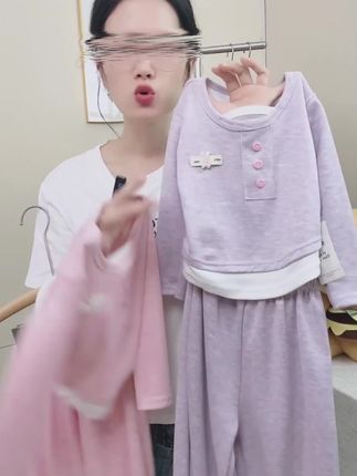 #甜美穿搭 女童套装秋2025新款秋季时髦小女孩童装假两件儿童糯米绒上衣裤子#儿童家居服 #睡衣女 #儿童穿搭 #女童套装