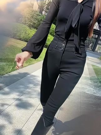 做个彪悍的女人,不矫情,不做作,生来骄傲, 不爽绕道,你是限量版,但我是绝配...#穿搭 #打底衫 #洋气减龄 #内搭外穿都好看 #气质穿搭