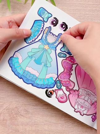 喜欢玩换装贴纸的宝贝看过来#手工diy #女孩玩具 #手工玩具 #换装贴纸 #公主换装贴纸