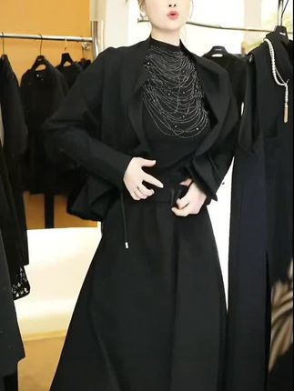 独特漂系扣松紧腰黑色阔腿裤秋季新款宽松显瘦九分裤裙#裙裤#新款上新 #显瘦裙裤#裙裤搭配