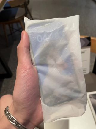 冰雾超薄磨砂磁吸壳 久用不发黄 冰凉的手感非常适合夏天#这个手机壳真的长在我心巴上了 #手机壳推荐#磁吸手机壳#不发黄透明手机壳