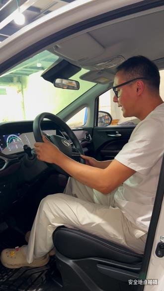 自己更换传祺车型空调、空气滤芯简单方便。还能省不少钱 适用于广汽传祺传奇S7 GS3 GS4 GS8 ES9 M6 E8 E9 M8 GA3 GA3S视界 影豹 影酷 影动 GA4 GA5 GA6 GA7 GA8 gm6 gm8 gs6 gs5 gs7#空调滤芯 #空气滤芯 #汽车保养