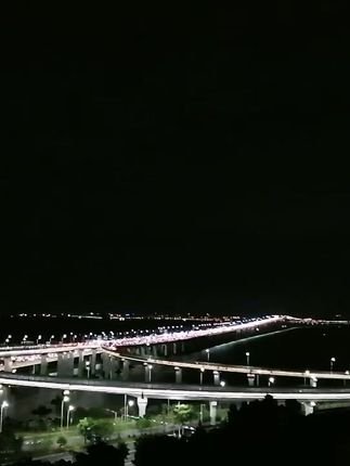 又堵车了,是谁在白鹭开演唱会