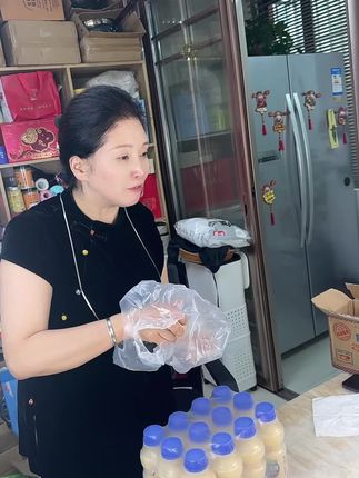 13.9到手12瓶 新鲜乳酸菌