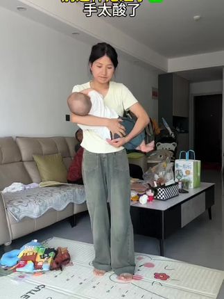 没想到腰凳加背带一起才几十块!后悔没早点入,可以轻松带娃,还能多种抱法,夏天用透气不闷热#好物推荐🔥 #母婴好物 #好物推荐🔥 #超便宜超划算 #宝宝腰凳背带