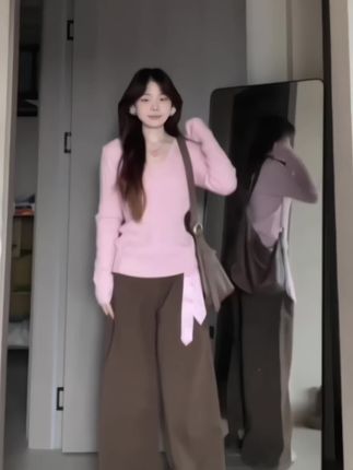 #百搭减龄 #显瘦显高显腿长 #温柔舒适穿搭 #不费力气的穿搭 #粉色系穿搭