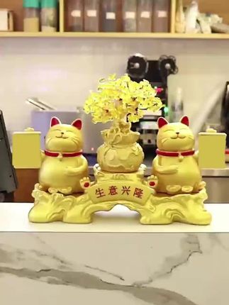 #招财猫摆件 #收银台摆件 #店铺开业礼品 #发财猫摆件 #前台财神摆件 招财猫摆件创意收银台二维码前台财神店铺开业礼品大号发财猫高档