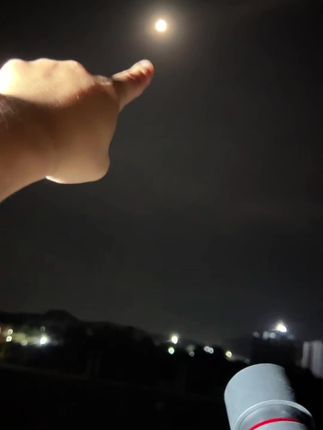 太不可思议了,这辈子还没见过月亮长什么样子呢!#望远镜 #高清高倍望远镜 #单筒望远镜#高清望远镜