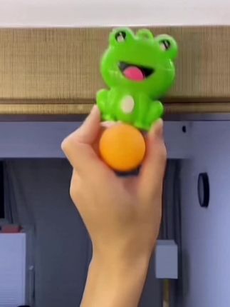 #无限回购的宝藏单品如果你家宝宝总是沉迷手机,快给它安排上这个乒乓球吧!随时随地都能玩,还能锻炼孩子的专注力和手眼协调能力,而且还是亲子互动的,能增进与孩子之间感情,赶紧入手一个试试!
