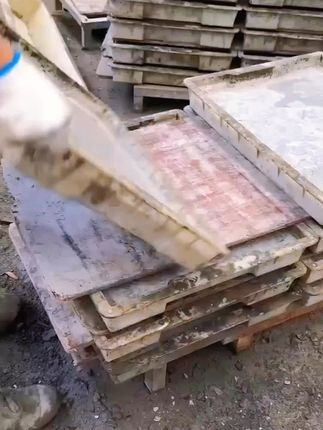 铁路沟盖板模具脱模#盖板模具#沟盖板模具#塑料模具#工程模具 #水泥制品模具