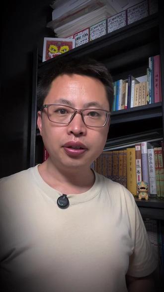 历史上最伟大的女英雄是谁?影响力远超花木兰,却被国人遗忘千年 提到巾帼英雄,大家只知道花木兰、穆桂英,可这些大多是虚构人物。历史上真正被历朝历代册封、护国护民、统一岭南的千古第一巾帼,是冼夫人。她保境安民、维护统一,功德盖世,却极少被人知晓,是最被低估的历史伟人。#历史人物 #历史故事 #巾帼英雄 #冼夫人