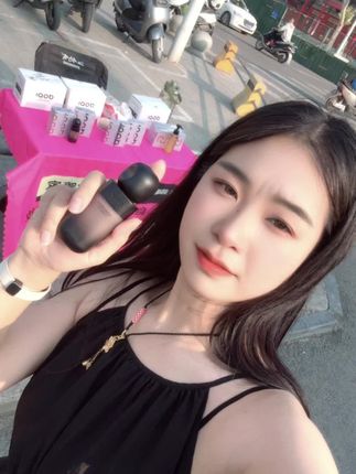 现在一心只为挣钱,努力奔向最后一张大玩具#摆摊人