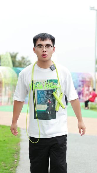 面向学生儿童的中考跳绳,具备计数功能与竞速设计 #中考跳绳 #计数不准 #体育考试训练 #钢丝跳绳 #跳绳训练神器
