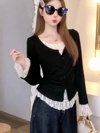 #孟子义芭比粉版莎士比哑 秋季蕾丝拼接假两件套#时尚穿搭 #洋气穿搭#气质穿搭 #上衣#秋季穿搭