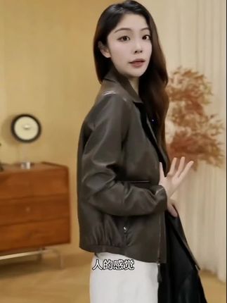 时尚百搭机车外套复古女款,时尚保暖,穿上它,你就是女神!#穿搭 #外套穿搭 #时尚穿搭时尚穿搭时尚