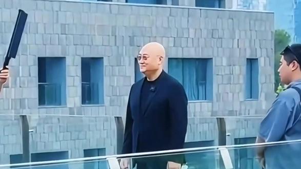 前女首富陈丽华离世1月,迟重瑞现状曝光:靠您字维系36年体面 前女首富陈丽华离世1月,迟重瑞现状曝光:靠您字维系36年体面#夏日赏花实况播报