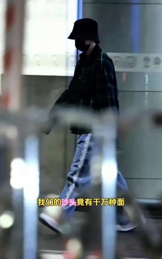 孙颖莎既能身披战袍驰骋赛场,也能日常穿搭惊艳时光,这样灵动美好的莎莎,永远让人满心偏爱!聚沙成塔,未完待续,我们下个赛场见!#孙颖莎#王楚钦# 乒乓球混双#为中国国乒加油!