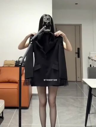 通勤蕾丝拼接新款秋装时尚网红收腰气质修身西装外套长裤战袍套装#通勤百搭#修身气质#战袍#套装#气质修身