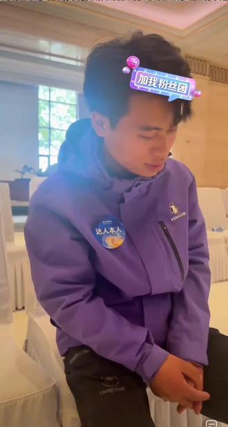 @荒野 林北 四川和,@荒野 路飞 广西、摄影师,勇敢努力先享受世界!加油!