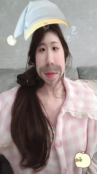 月儿在手中开呀花儿笑~#桃花笑手势舞 #视频转场