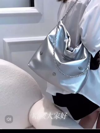 2024新款链条女包软皮包包垃圾袋女士单肩斜挎包