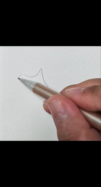 #简笔画教程
今日分享简笔画大猩猩一小头
保姆级步骤一学就会
评论区交作业啦