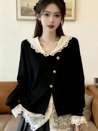 蕾丝拼接假两件上衣 #秋冬都市硬核穿搭 #这个秋天我一定要穿出个人样 #秋冬才是胖妹妹的穿搭舒适区 #平价衣服也能搭出贵气感  #晒困我的秋白穿搭