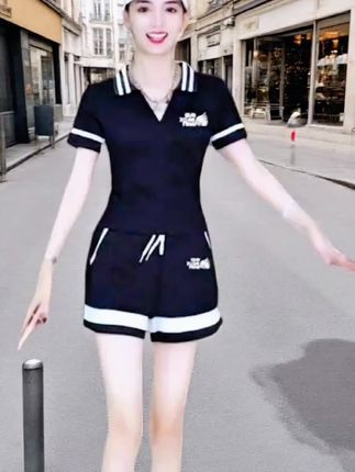 啄木鸟纯棉套装女气质减龄夏季新款短袖短裤宽松显瘦设计感两件套#夏季穿搭 #短袖短裤套装