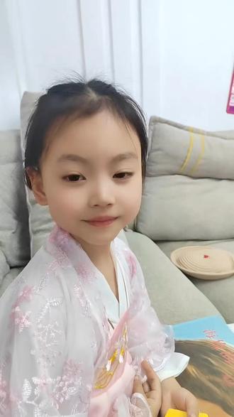 母亲节到了,手工制作橡皮泥玫瑰花🌹,送给妈妈吧。