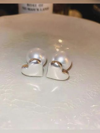 拜托!谁能拒绝双面爱心珍珠,甜美可爱10000,也是同时拥有两款耳钉了!#耳饰  #耳环  #珍珠耳钉  #饰品