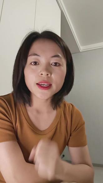 今晚嘿嘿直播真的太热闹了,大女主T你们都喜欢哪个色?#嘿嘿服饰 #嘿嘿服饰大女主 #大女主T恤 #大女主