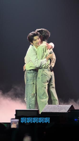 黄昏晓 #云熠 #云旗 #郝熠然 #52 #演唱会
特别喜欢的一首歌