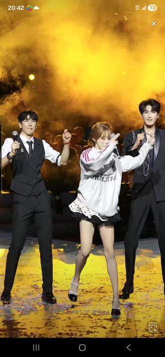 20260522龙队去换惩罚服装,有龙悦,以太&金城 唱歌(我们不再是从前 )@以太⚡·银河系A @龙浩天男团·银河系A(团队招优)PGY #銀河系a以太 #龙浩天团队銀河系A #我们不再是从前dj #好听的声音