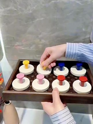 不用打孔不用胶粘的#多巴胺吸盘挂钩 ,厨房,卫生间,卧室门后都可以吸,可爱还实用#好物推荐🔥 #美观实用 #免打孔