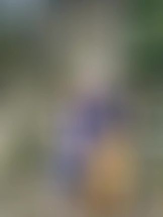 亲们早安吉祥,这是我家二女和外甥合拍的照片,明月山留念,9岁的外甥小宝比妈妈就只矮一点,好可爱的宝宝!!
