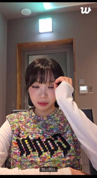 采源提起AAA领奖搞笑一幕
为什么我总是这样🤣太可爱了采源
#金采源 #aaa颁奖典礼 #直播录屏分享 #日常分享 #LESSERAFIM