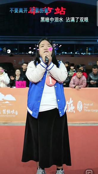 天籁之音,直击灵魂深处。#广东大鼻妹芊芊 用歌声点亮黑夜,泪目又治愈😭🎶 #感人歌声 #催泪现场