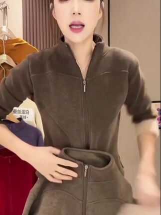 #瑜伽上衣 醉梓菡加绒加厚短外套女秋冬外穿2025新款羊羔绒立领保暖瑜伽上衣#百搭外套#高级感穿搭#洋气减龄#百搭外套