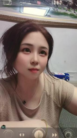 人生就两件事情,一件十二瓶,两件二十四瓶…