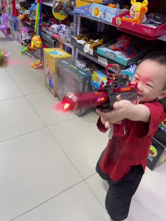 男孩子就是喜欢玩枪炮#玩具 #男孩玩具 #新奇特玩具 #好物推荐分享 #火力全开