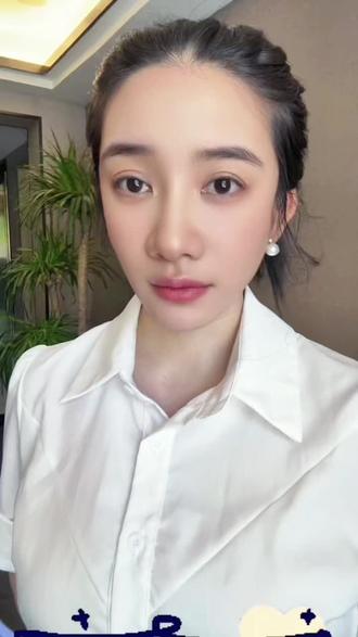 #摩羯座的性格特点 #创作者中心 #创作灵感 想谈摩羯一定要谨慎!摩羯属于沉默型人格!开心了不说!郁闷了不说!摩羯话不多但会默默的给你扣分!@DOU+小助手