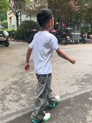 儿童夏季新款工装裤,速干透气防蚊裤,数量不多,赶紧冲#儿童速干裤 #儿童工装裤 #夏季防蚊裤 #价格实惠质量好