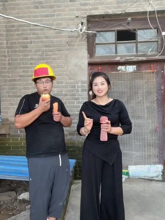 哪里的女人不是老虎哈哈#搭档组合 #农村搞笑视频 #逗你一笑烦恼忘掉 @抖音小助手 @我要上热门