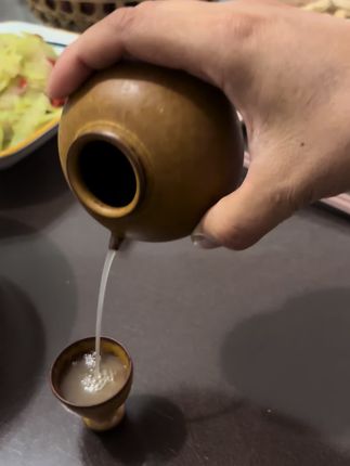 这曲的第一句是不是 虾公啊 喝酒#小酌怡情 #好物分享#葫芦分酒器