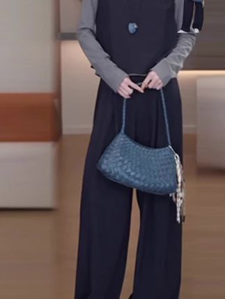 三件套时尚套装时尚套装秋季显瘦高级感圆领套头马甲阔腿裤三件套#爆款热卖中 #好物推荐 #大数据推荐给有需要的人 #抖音小助手