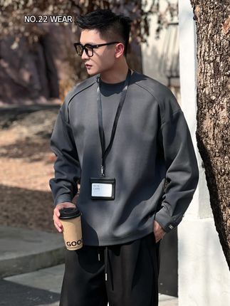 入秋的第一件设计款卫衣#男生穿搭 #NO22WEAR #今天穿什么 #卫衣 #高级感穿搭
