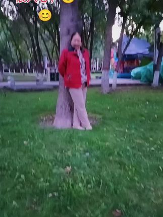 早上好朋友们,🌹🌹有些歌让人听了总是很入心,就想唱一唱很开心,愿大家健康快乐每一天,🙏🏻🙏🏻🌹🌹🌹😊😊
