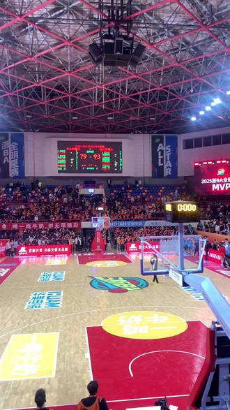 #浙BA #浙BA全明星赛 @柳杨杰 恭喜柳神荣膺浙BA全明星MVP!平阳逆转显奇兵,永康绝杀定乾坤,一路用实力书写苍南传奇,全明星舞台轰下24分闪耀全场,实至名归!球商在线、攻防全能,敢打敢拼,永不言弃,既是球队大脑,也是苍南骄傲,为柳神疯狂打call! 👍👍👍