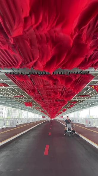 最美中国红,打卡株洲八桥#打卡最红地标